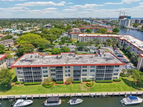 3050 NE 48th Court Lighthouse Point FL 33064