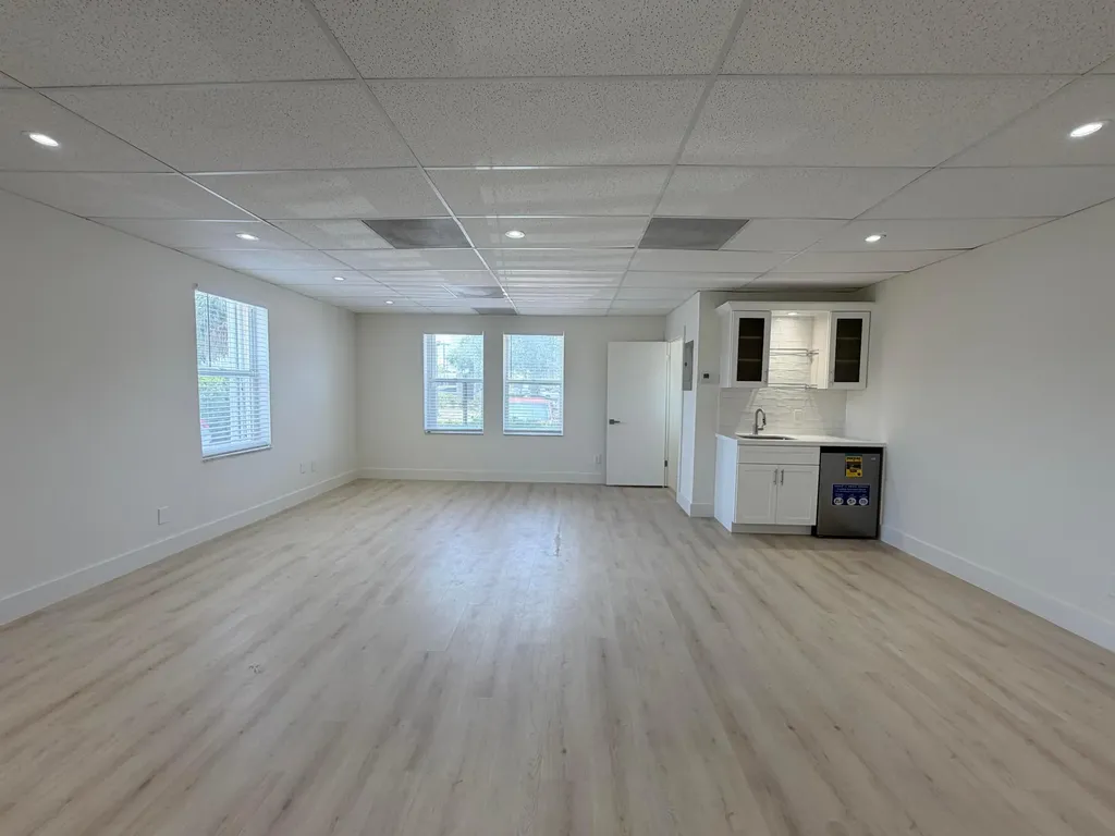 9112 N Fl A1aalt North Palm Beach FL 33403