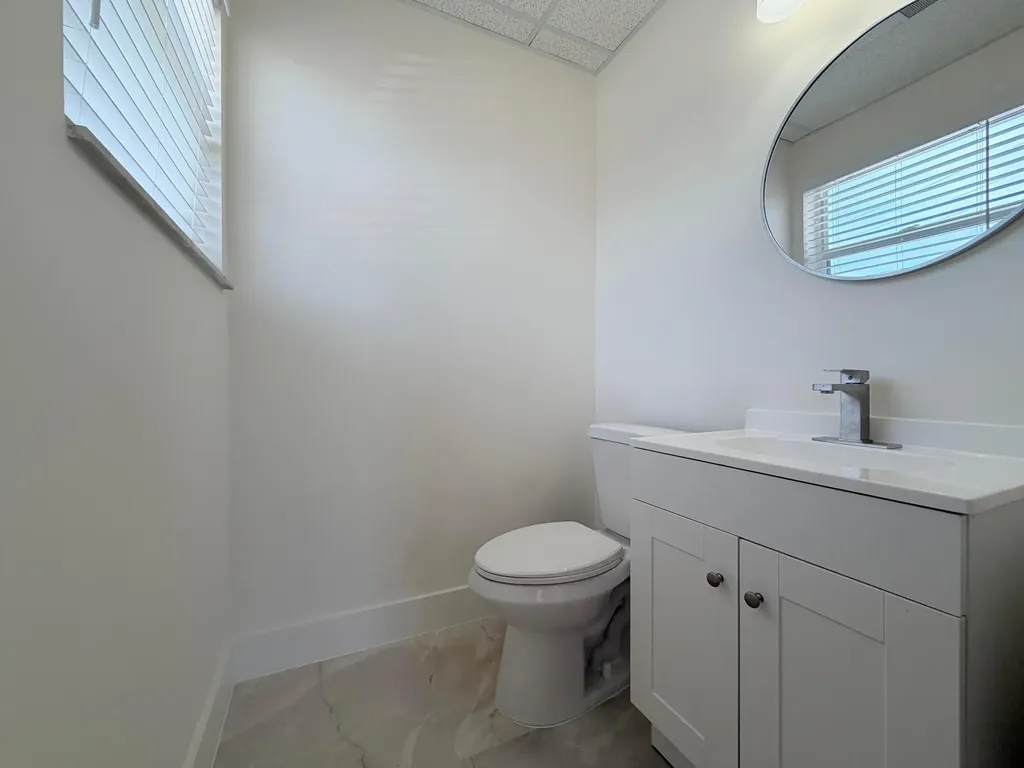 9112 N Fl A1aalt North Palm Beach FL 33403