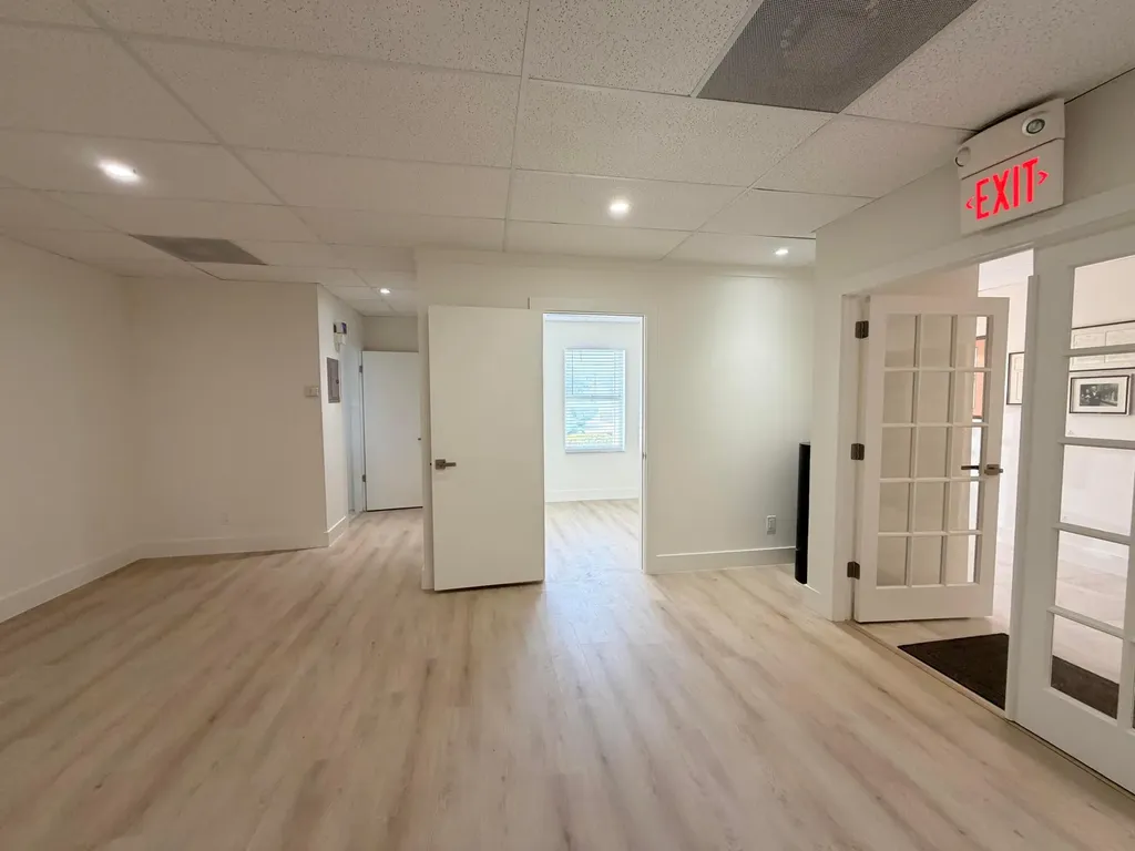 9112 N Fl A1aalt North Palm Beach FL 33403