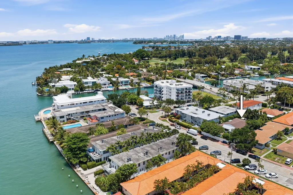2183 Bay Drive Miami Beach FL 33141