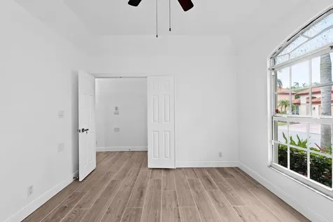 5122 Elpine Way Riviera Beach FL 33418