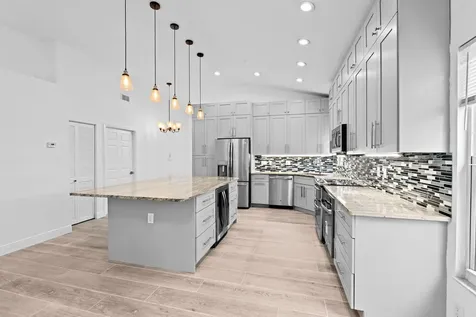 5122 Elpine Way Riviera Beach FL 33418