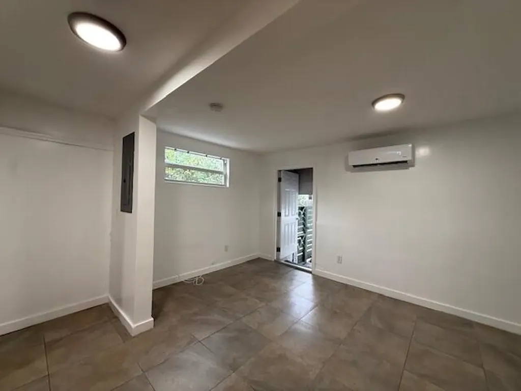 919 2nd Street West Palm Beach FL 33401