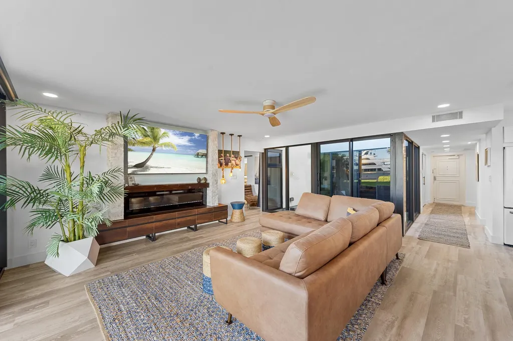 124 Lakeshore Drive North Palm Beach FL 33408