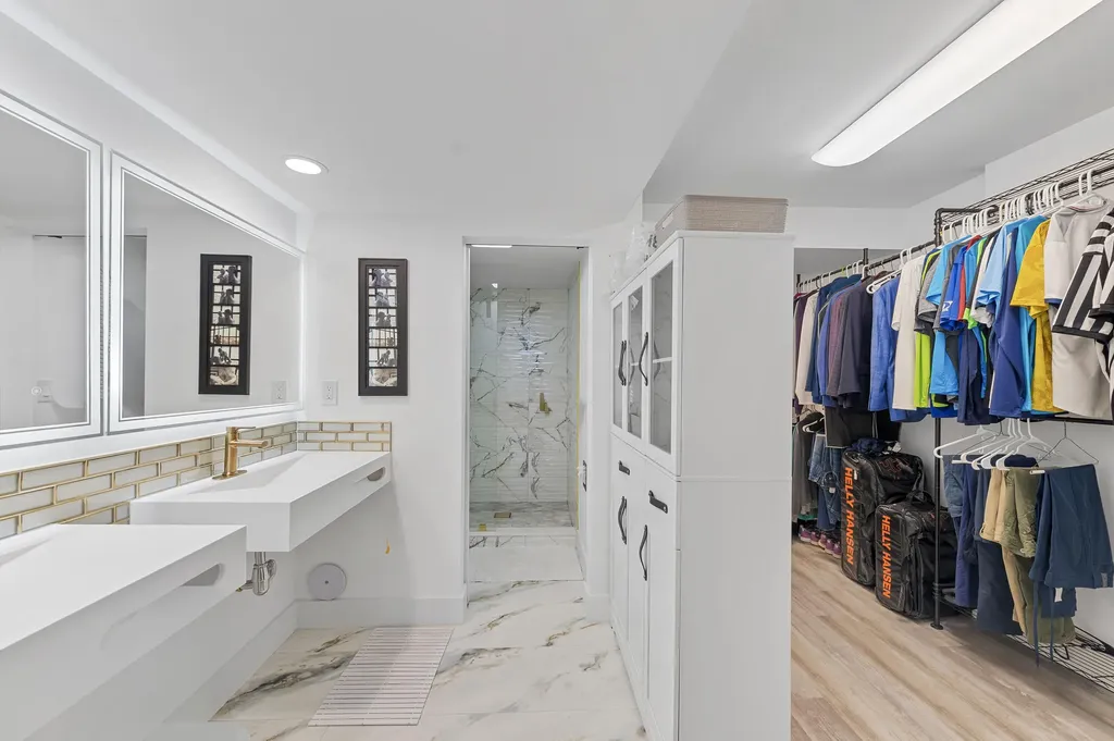 124 Lakeshore Drive North Palm Beach FL 33408