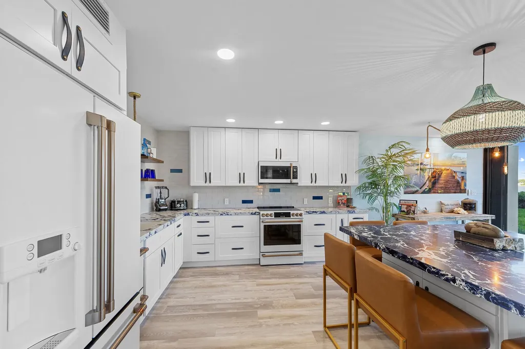 124 Lakeshore Drive North Palm Beach FL 33408