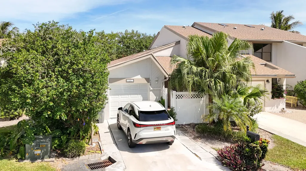 6680 Canary Palm Circle Boca Raton FL 33433
