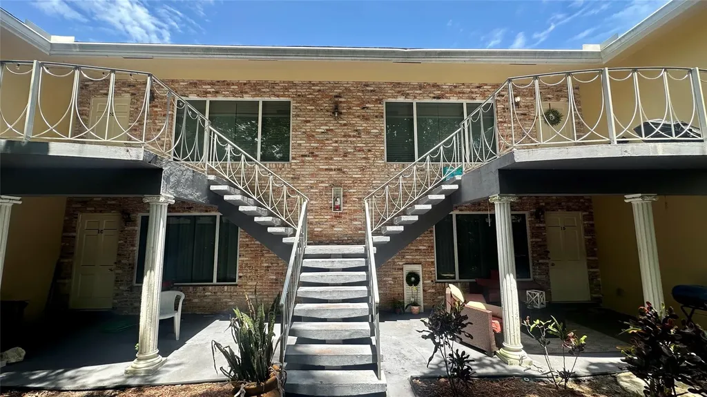 1900 NE 29th Street Lighthouse Point FL 33064