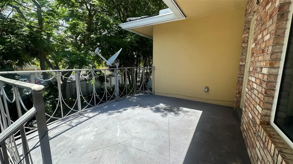 1900 NE 29th Street Lighthouse Point FL 33064
