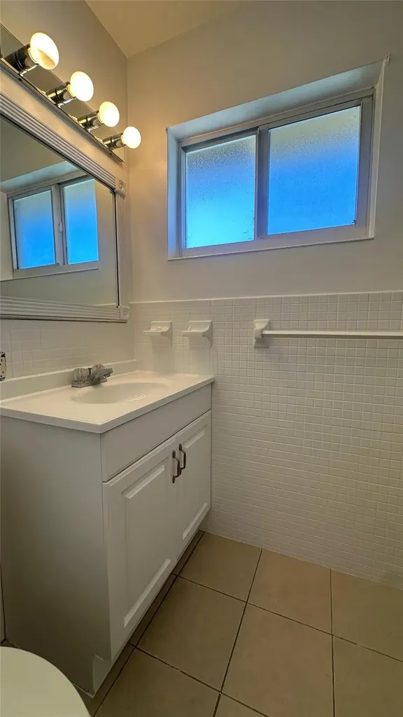 1900 NE 29th Street Lighthouse Point FL 33064