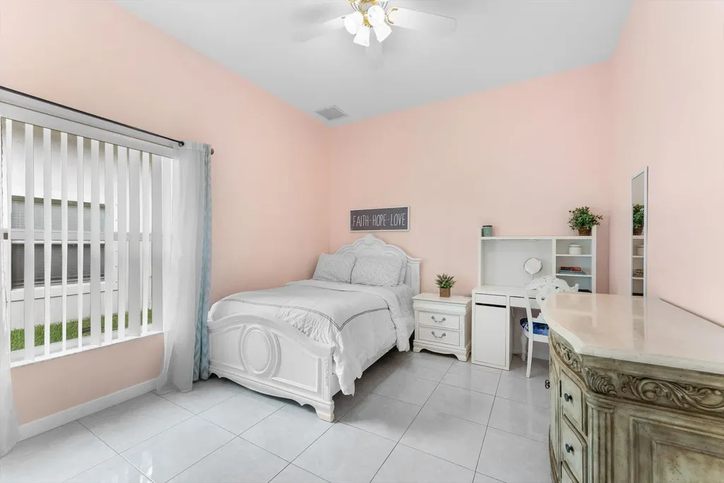 12420 NW 50th Place Coral Springs FL 33076