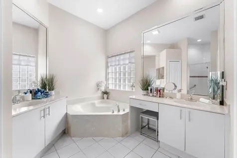 12420 NW 50th Place Coral Springs FL 33076