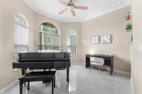 12420 NW 50th Place Coral Springs FL 33076