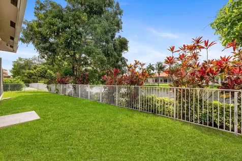 12420 NW 50th Place Coral Springs FL 33076
