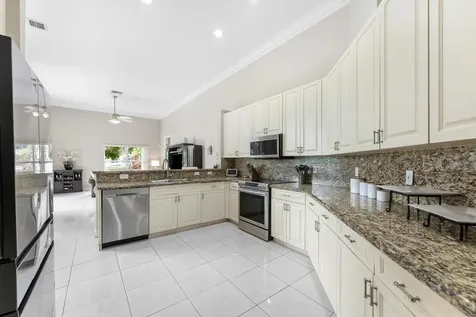 12420 NW 50th Place Coral Springs FL 33076