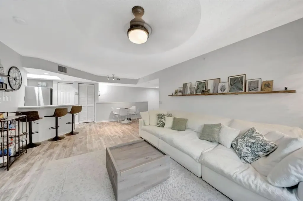 2125 SE 10th Avenue Fort Lauderdale FL 33316