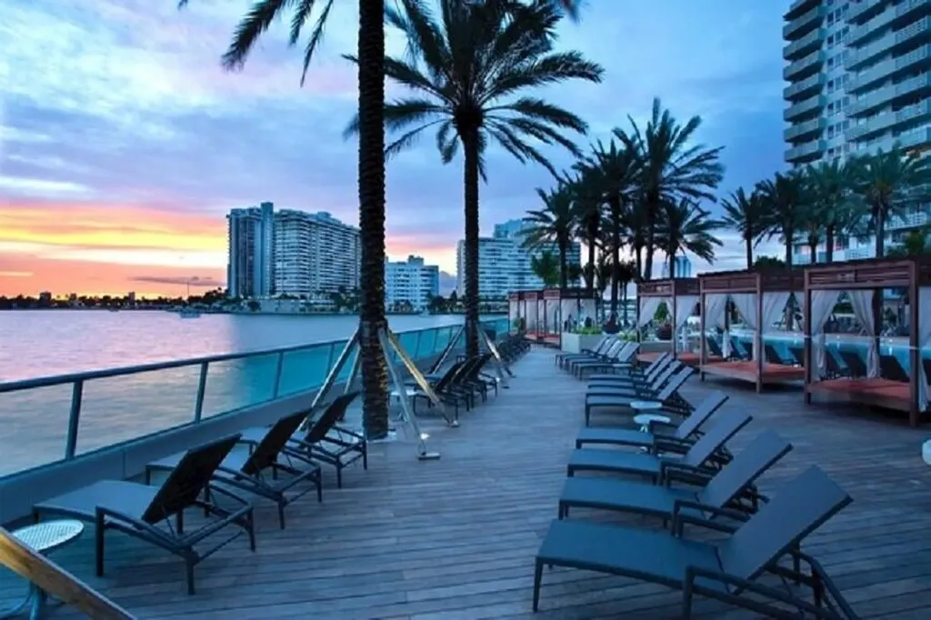 1500 Bay Road Miami Beach FL 33139