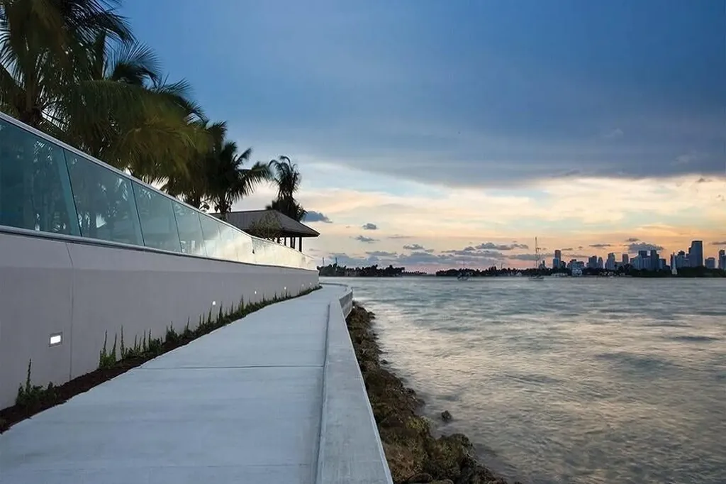 1500 Bay Road Miami Beach FL 33139