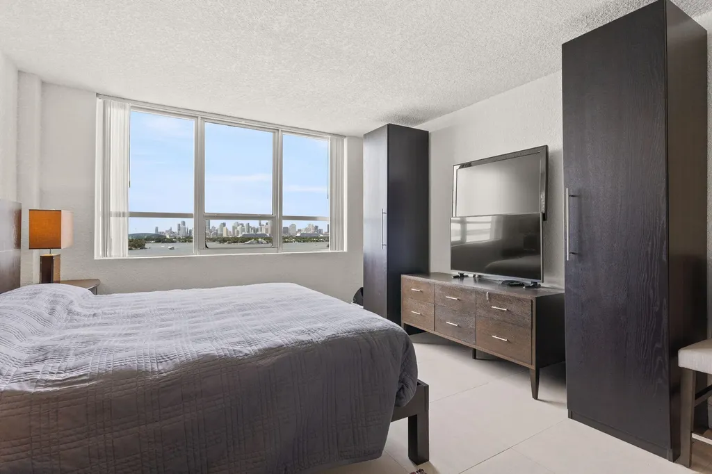 1500 Bay Road Miami Beach FL 33139