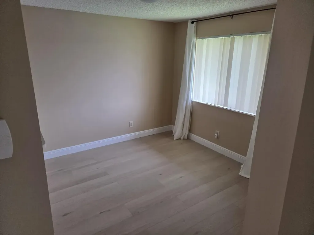 708 NW 92nd Avenue Plantation FL 33324