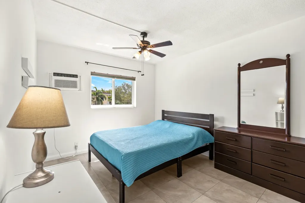 1021 NE 24th Avenue Pompano Beach FL 33062