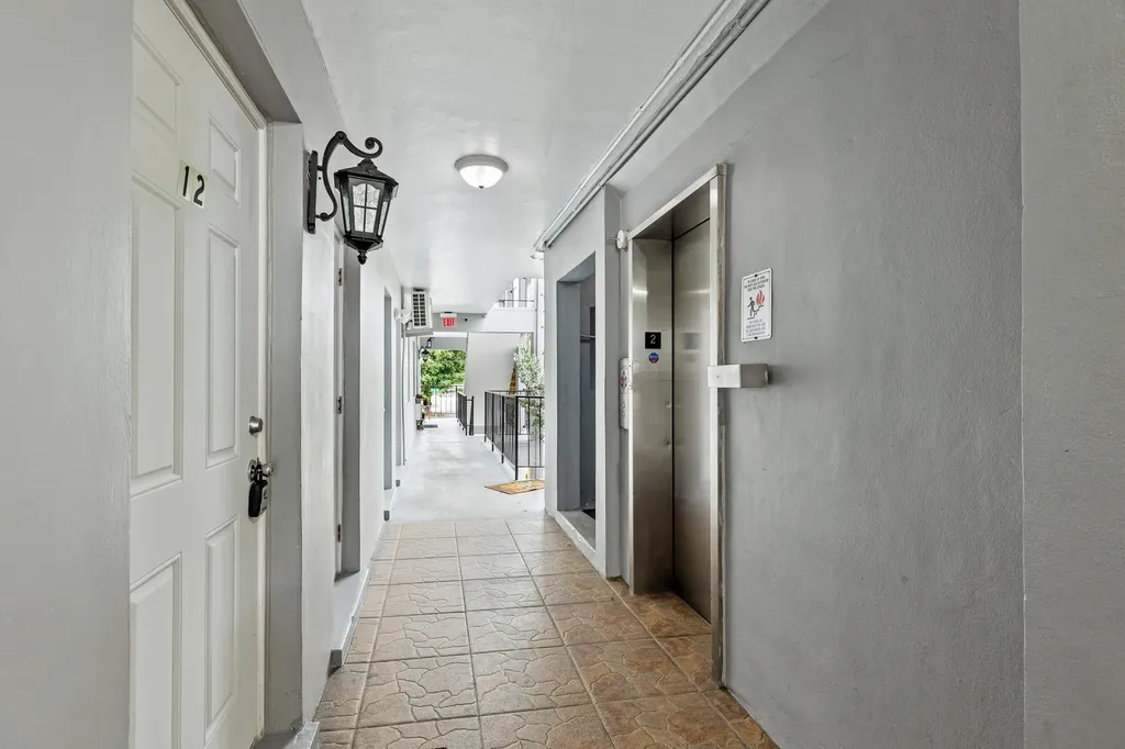 1021 NE 24th Avenue Pompano Beach FL 33062