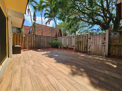9982 NW 6th Court Plantation FL 33324
