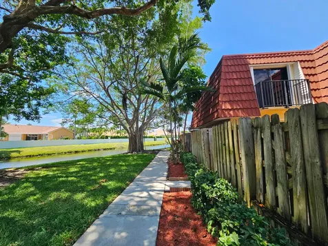 9982 NW 6th Court Plantation FL 33324