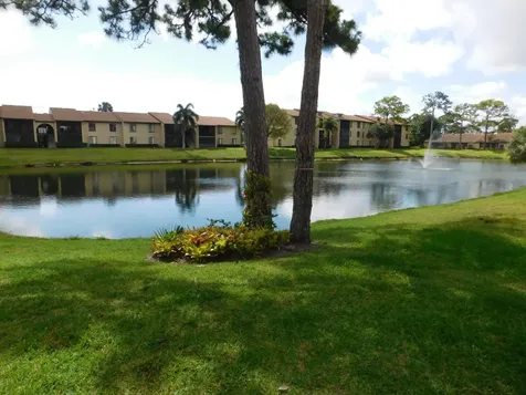 627 Sea Pine Way Greenacres FL 33415
