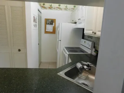 627 Sea Pine Way Greenacres FL 33415