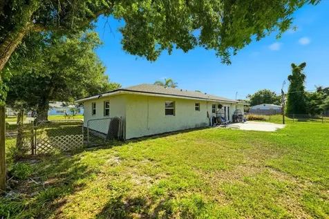 6602 Fort Walton Avenue Fort Pierce FL 34951