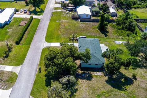 6602 Fort Walton Avenue Fort Pierce FL 34951