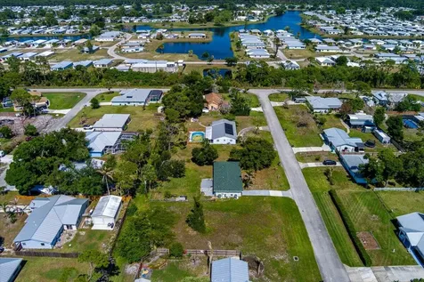 6602 Fort Walton Avenue Fort Pierce FL 34951