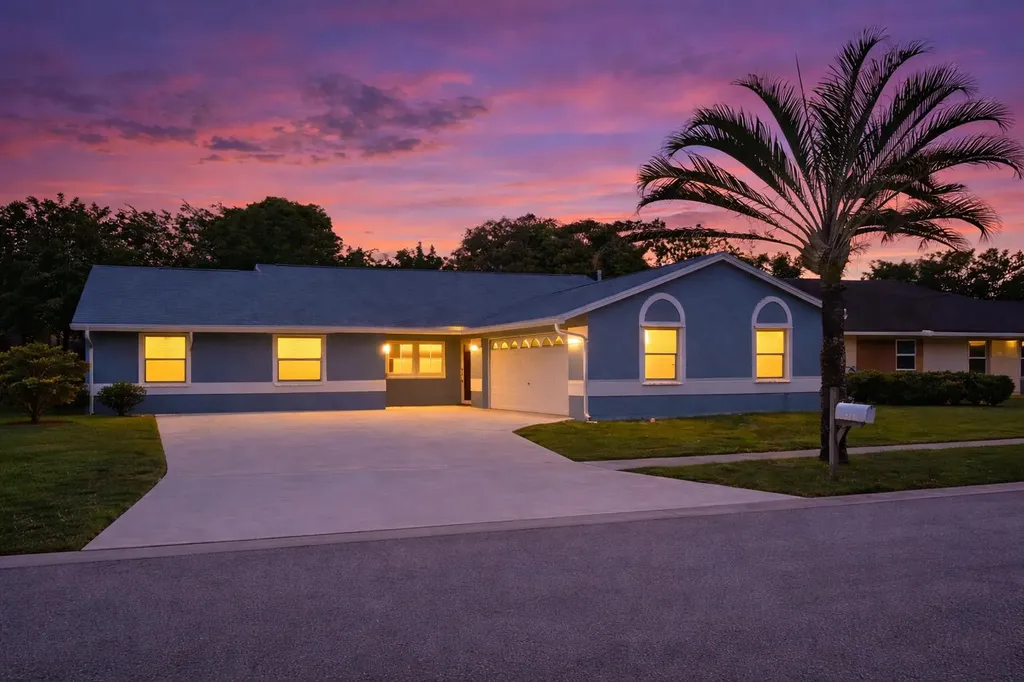 5516 Priscilla Lane Lake Worth FL 33463
