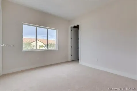 682 NE 43rd Street Oakland Park FL 33334