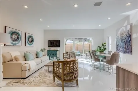 682 NE 43rd Street Oakland Park FL 33334