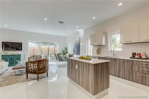682 NE 43rd Street Oakland Park FL 33334