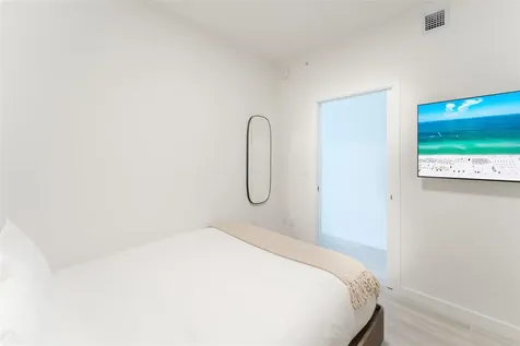 580 72nd Street Miami Beach FL 33141