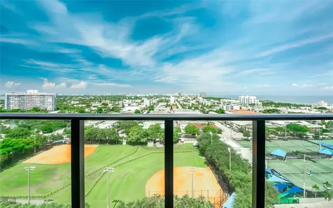 580 72nd Street Miami Beach FL 33141