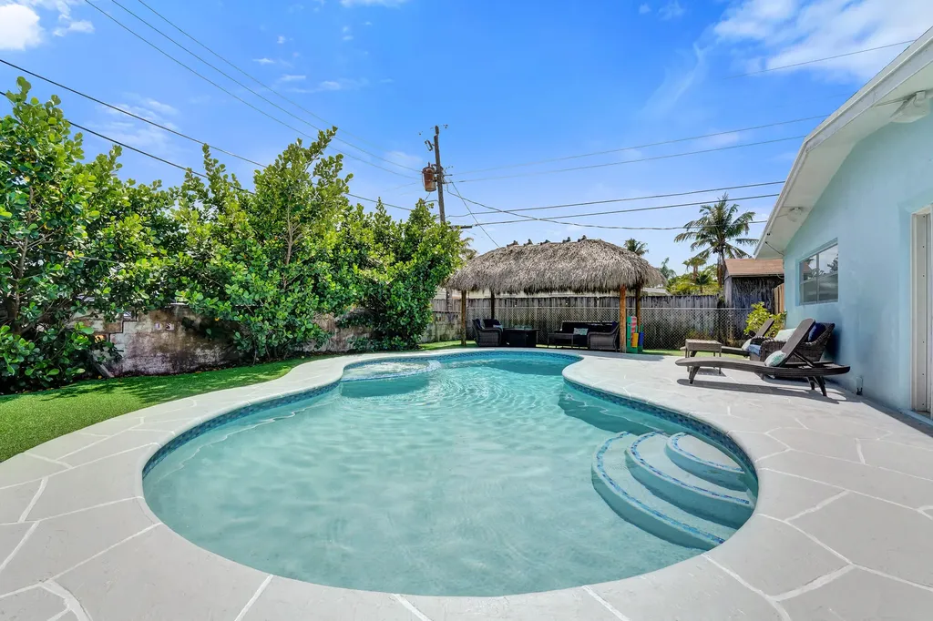 1208 NE 7th Street Pompano Beach FL 33060