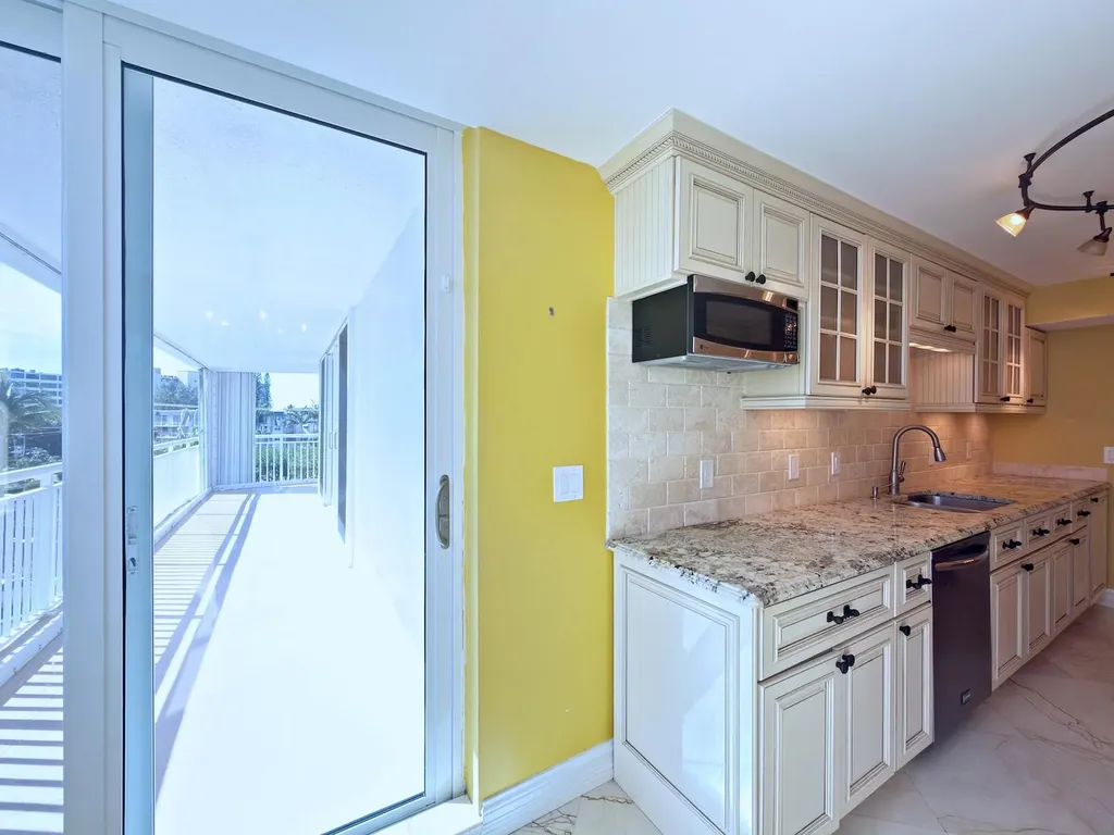 3546 S Ocean Boulevard South Palm Beach FL 33480