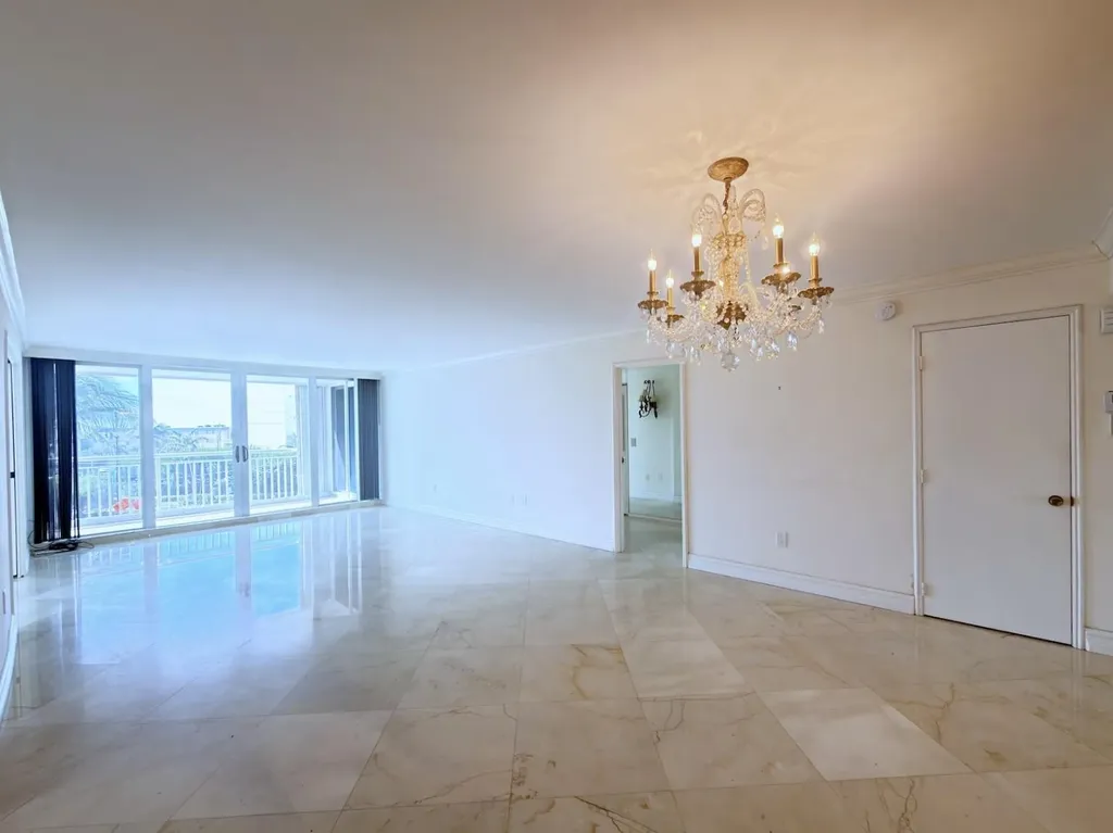 3546 S Ocean Boulevard South Palm Beach FL 33480