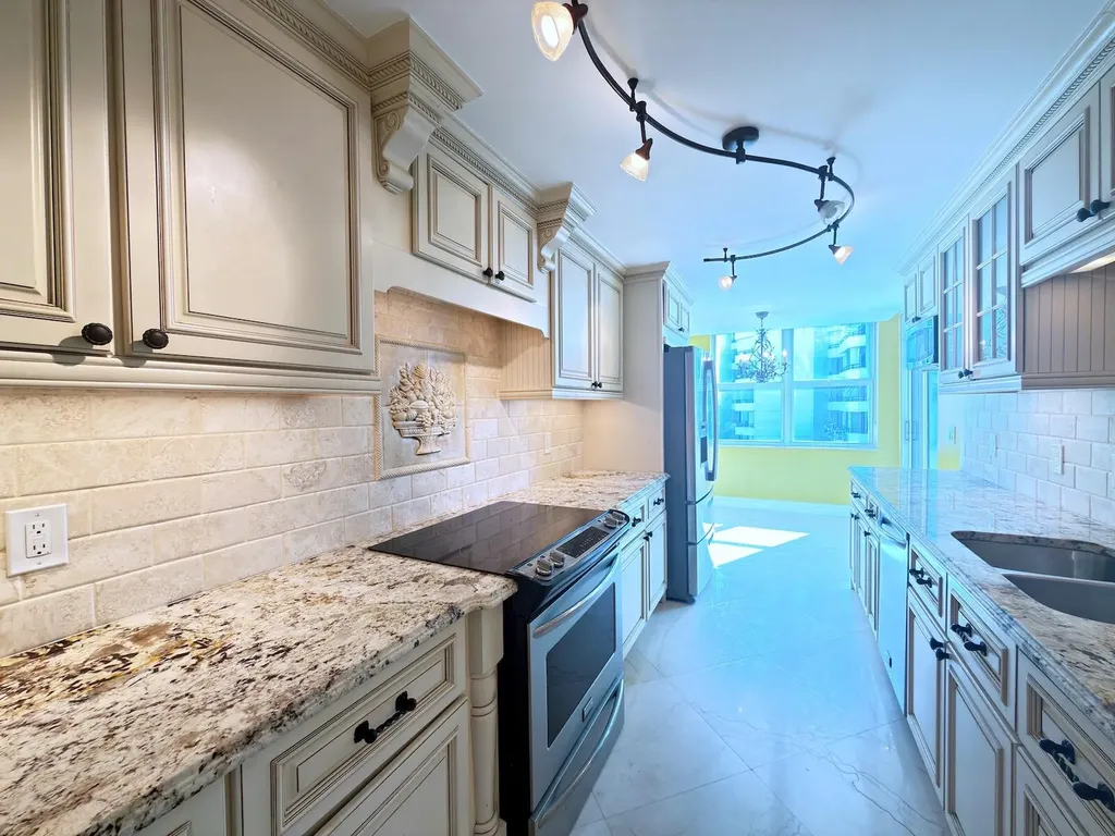 3546 S Ocean Boulevard South Palm Beach FL 33480