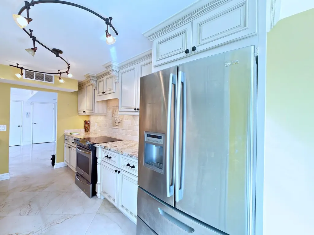 3546 S Ocean Boulevard South Palm Beach FL 33480