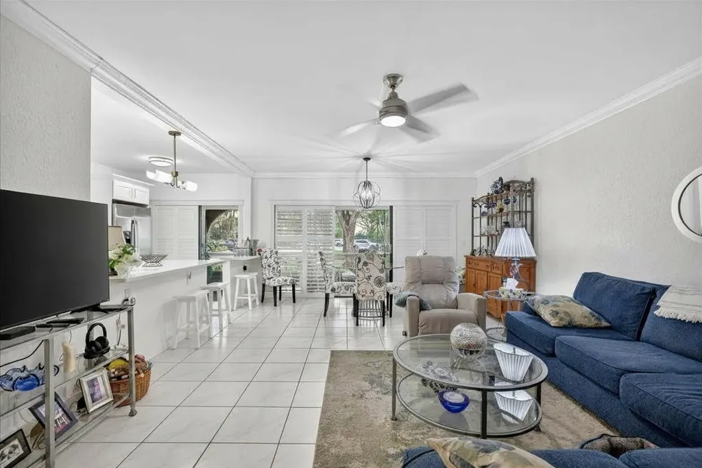 6328 W Longboat Lane Lane W Boca Raton FL 33433