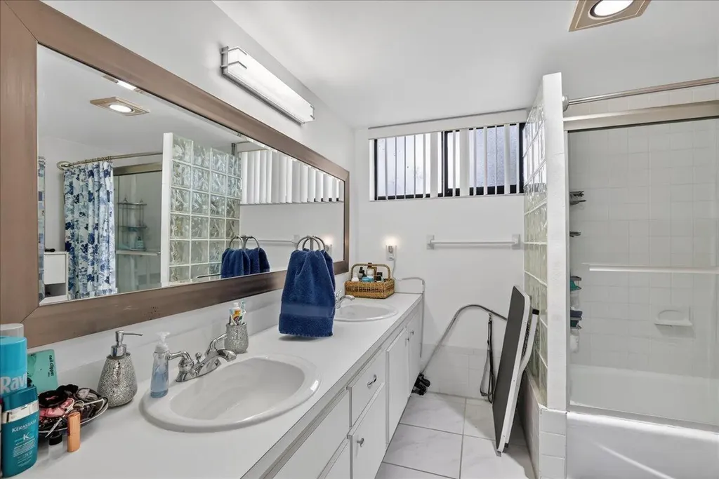 6328 W Longboat Lane Lane W Boca Raton FL 33433