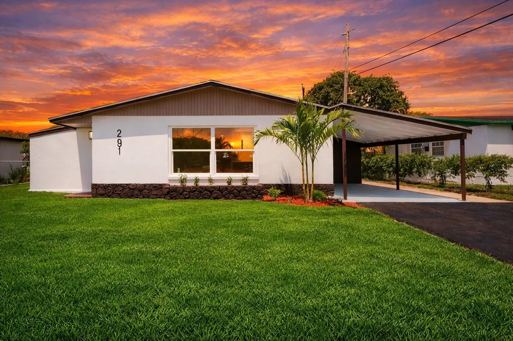 251 Avenue O Riviera Beach FL 33404