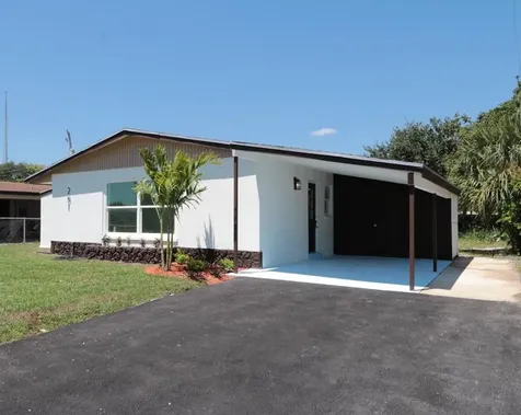 251 Avenue O Riviera Beach FL 33404