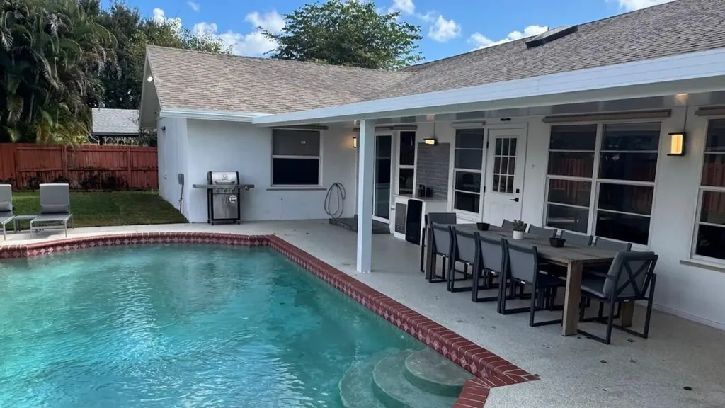 1860 Primrose Lane Wellington FL 33414